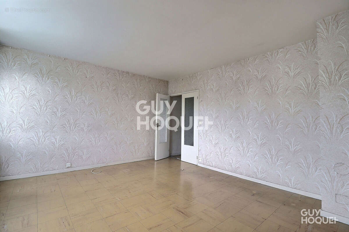 Appartement à SAINT-MICHEL-SUR-ORGE