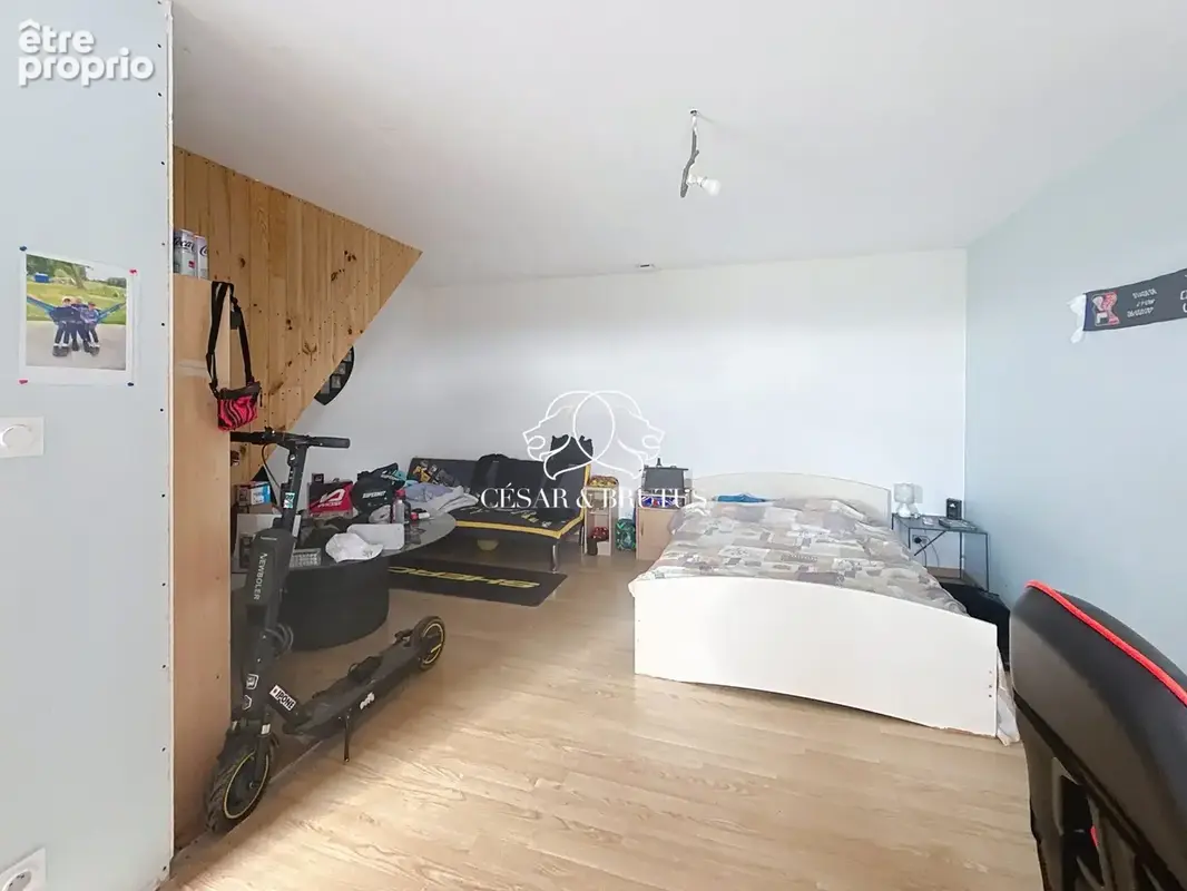 Maison 6 pièces 159 m² à vendre à Saint-Pierre-La-Noaille (42190) - photo 8