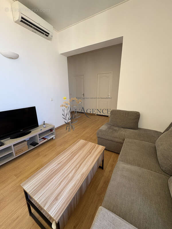 F3 loue - rue carbuccia - bastia - photo 2