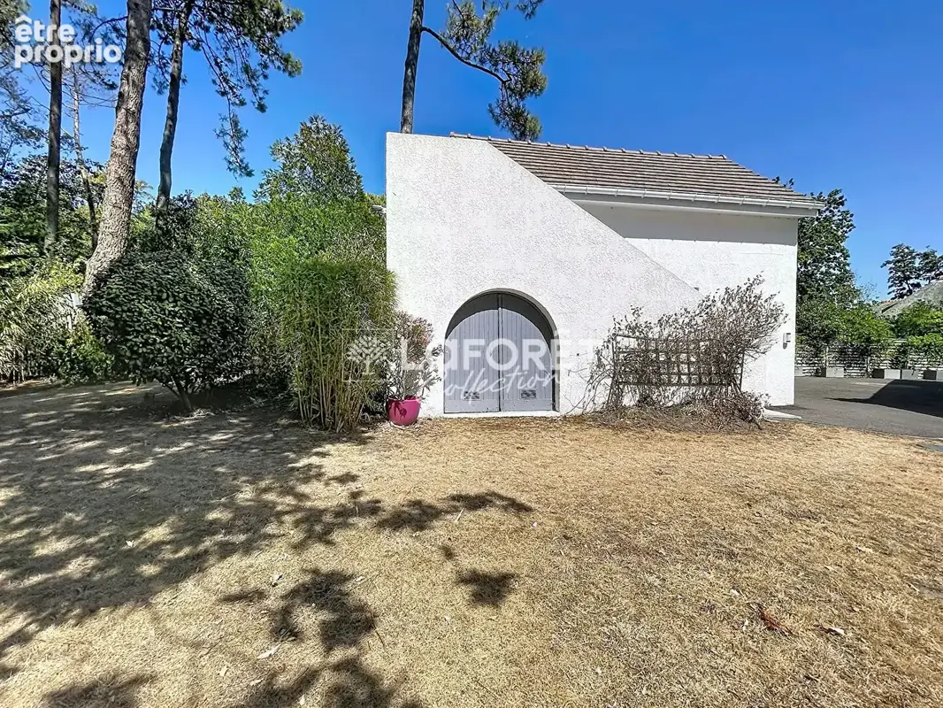 Villa à l'abri des regards dans un écrin de verdure - photo 12