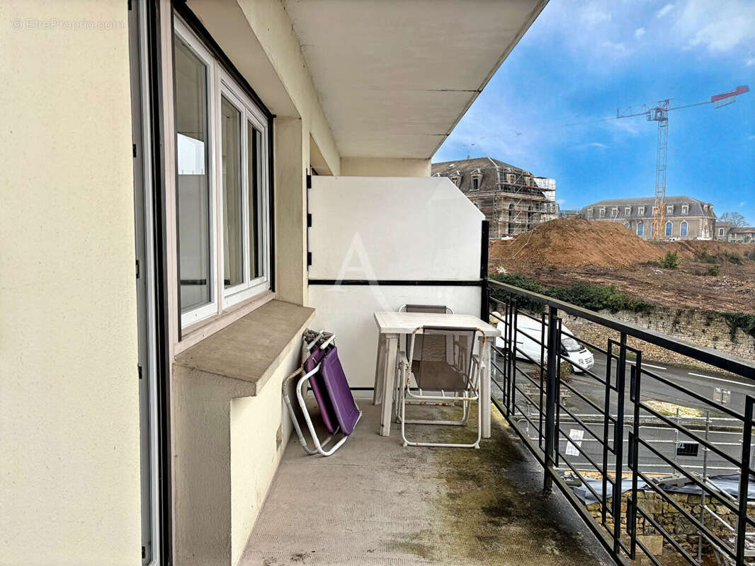 ROCHEFORT ? Studio meublé avec terrasse, face aux Thermes ? Exclusivité ! - photo 6