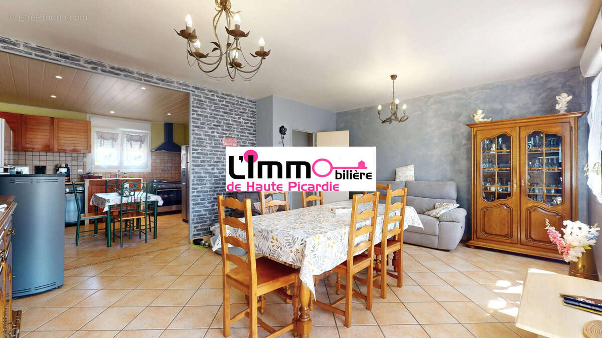 Maison 91 m² à Foucaucourt-En-Santerre  - photo 2