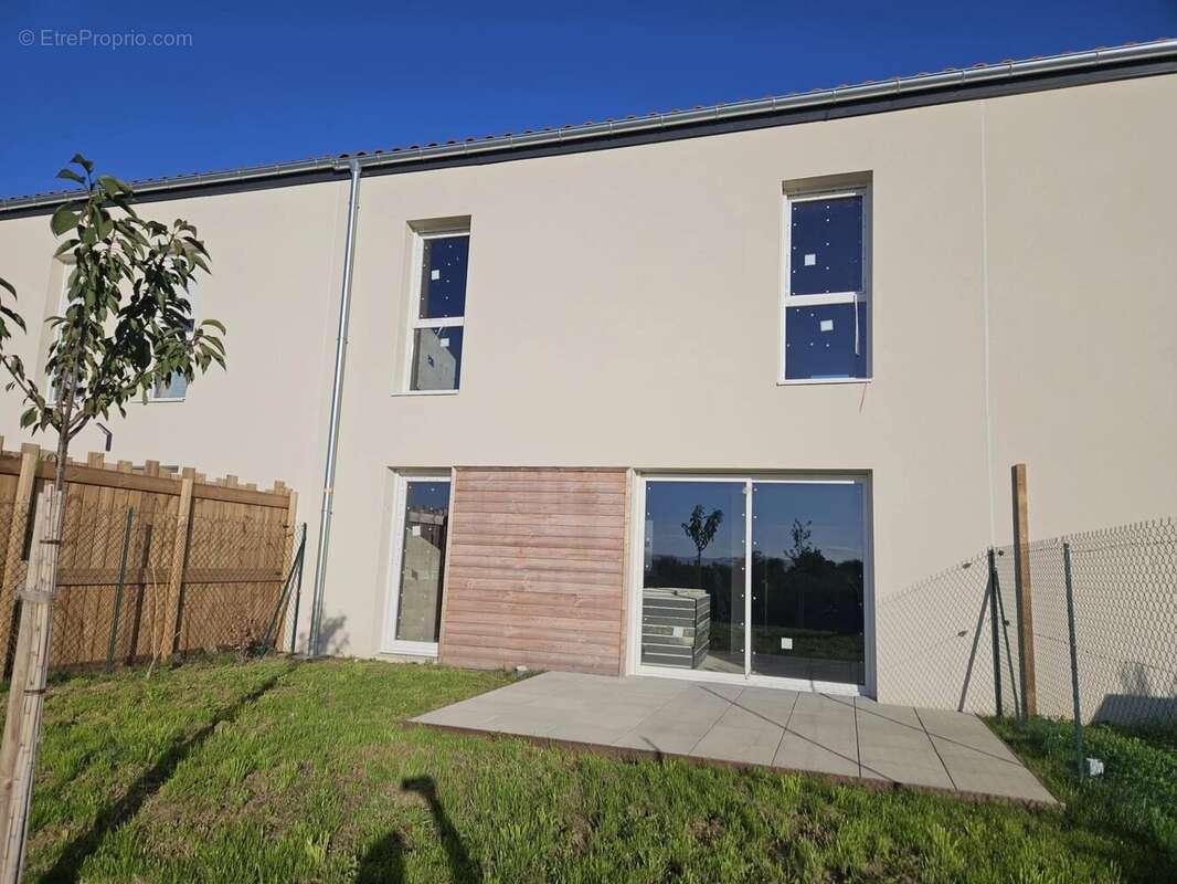 Maison à AMBERIEUX-EN-DOMBES