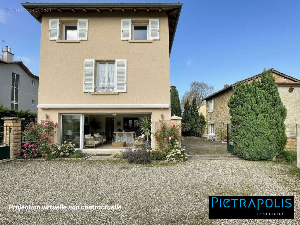 Maison à VILLEFRANCHE-SUR-SAONE