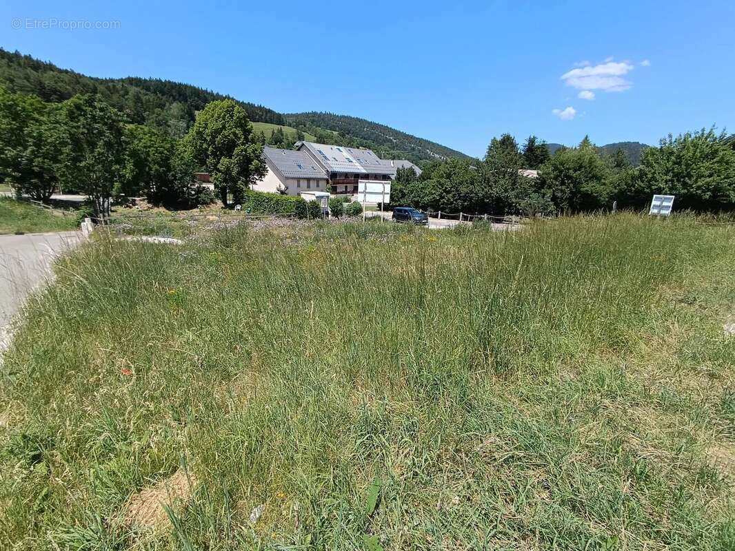 Terrain 654 m² à Correncon-En-Vercors  - photo 3