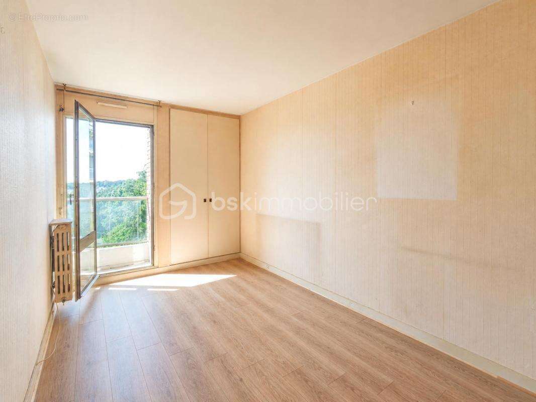 Parc de Diane – Appartement familial 5 pièces avec terrasse, balcons et parking - photo 12