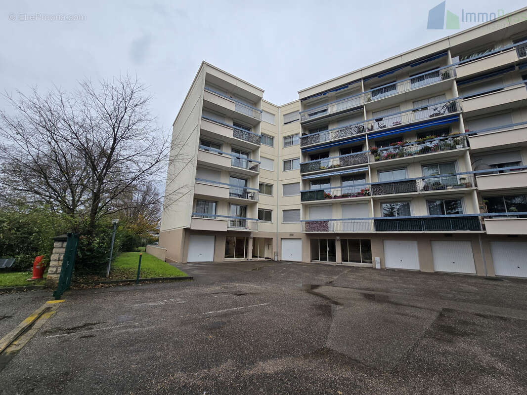 Appartement à LYON-8E
