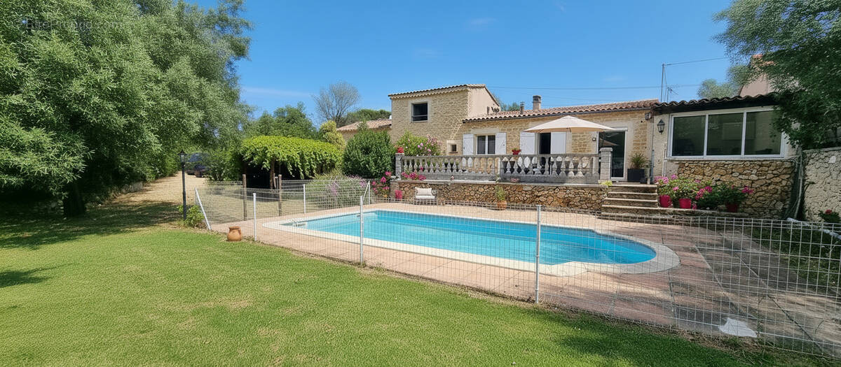 Maison à DRAGUIGNAN