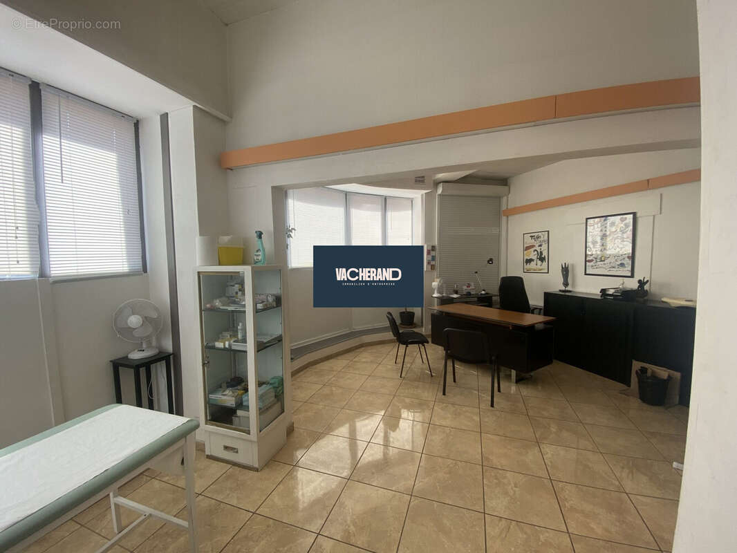 bureau loué - Commerce à ROUBAIX