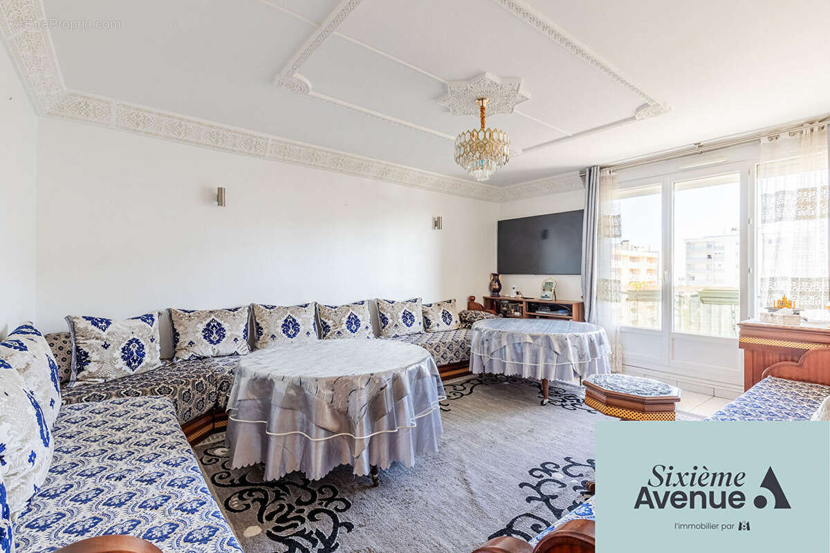 Appartement à CHILLY-MAZARIN