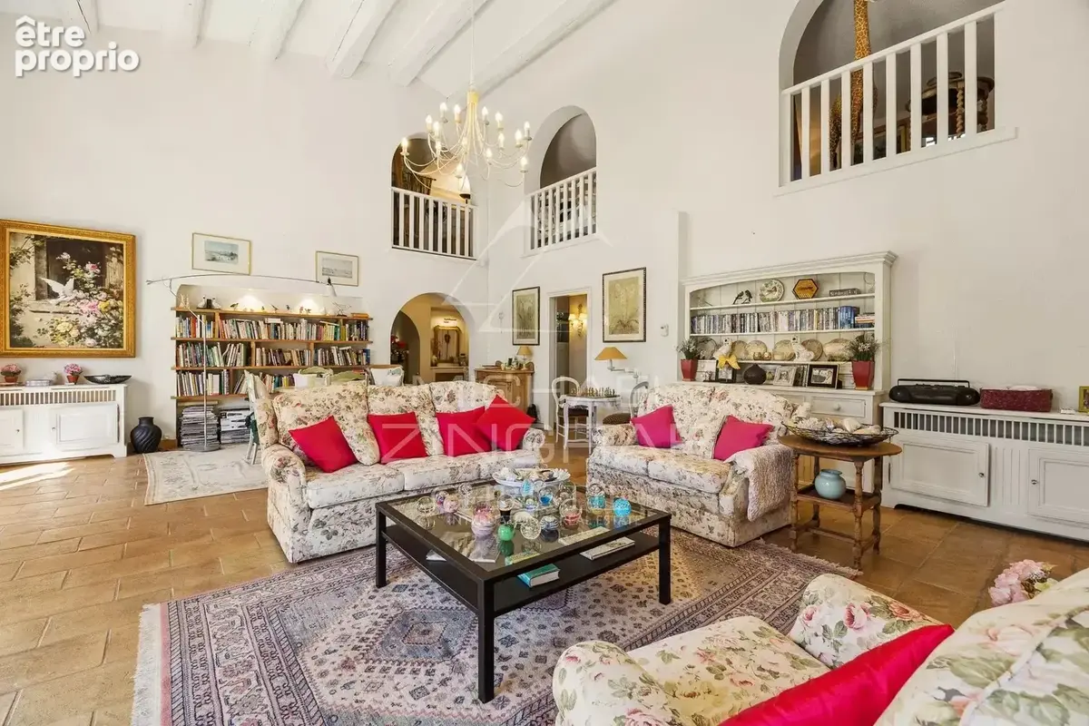Villa provençale dans un domaine sécurisé - photo 6