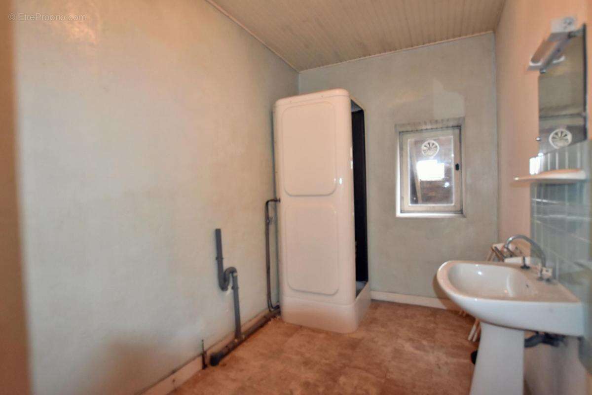 Maison à PLONEVEZ-PORZAY