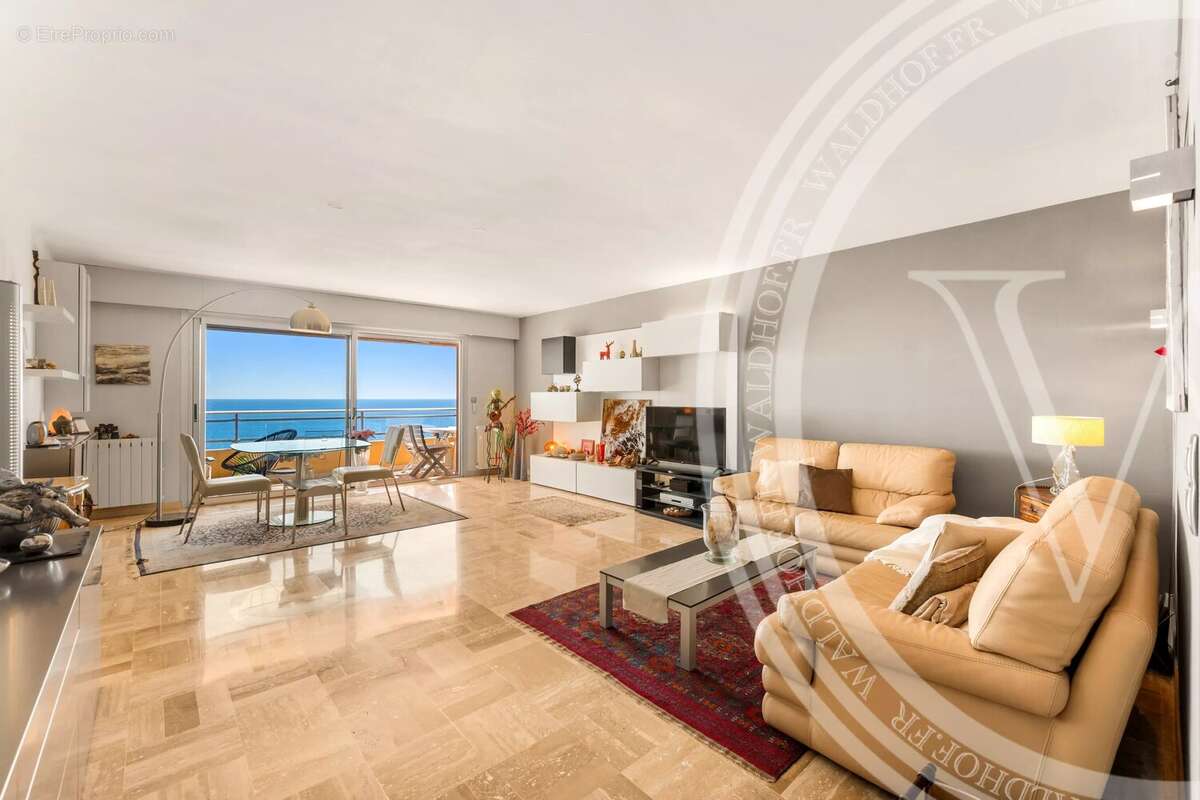 Appartement à ROQUEBRUNE-CAP-MARTIN