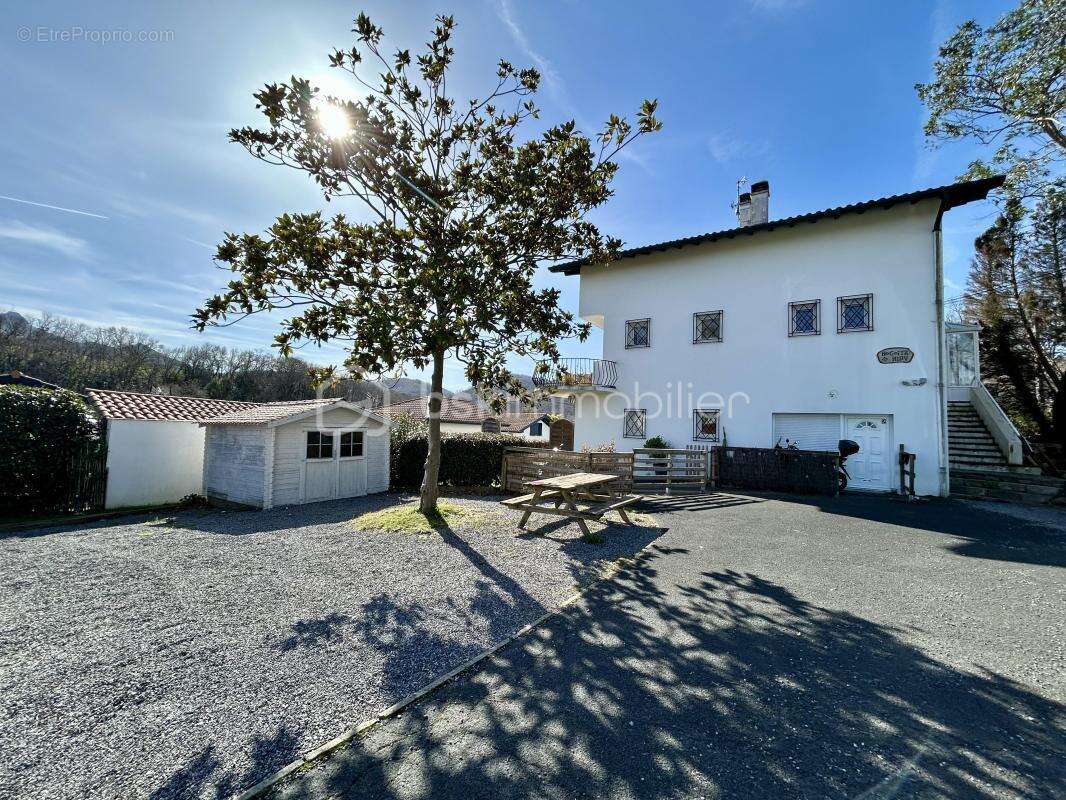 Appartement à URRUGNE