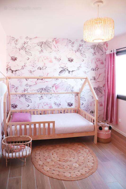 Maison à PONT-EVEQUE