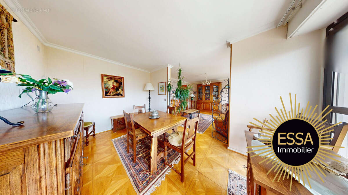 Appartement à VELIZY-VILLACOUBLAY