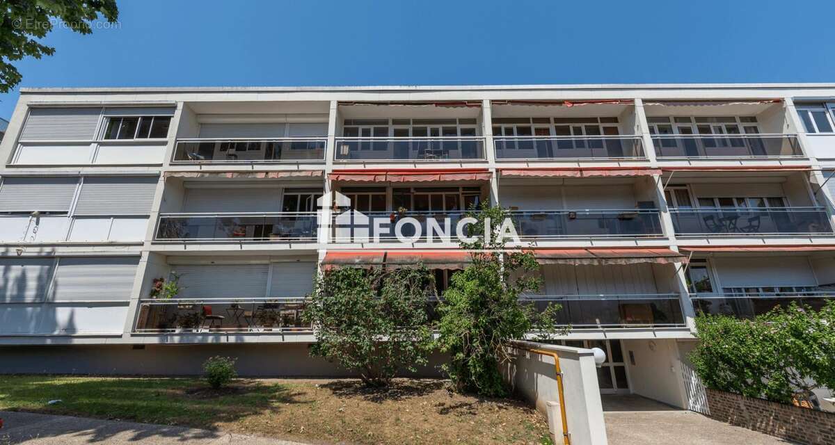 Appartement à ENGHIEN-LES-BAINS