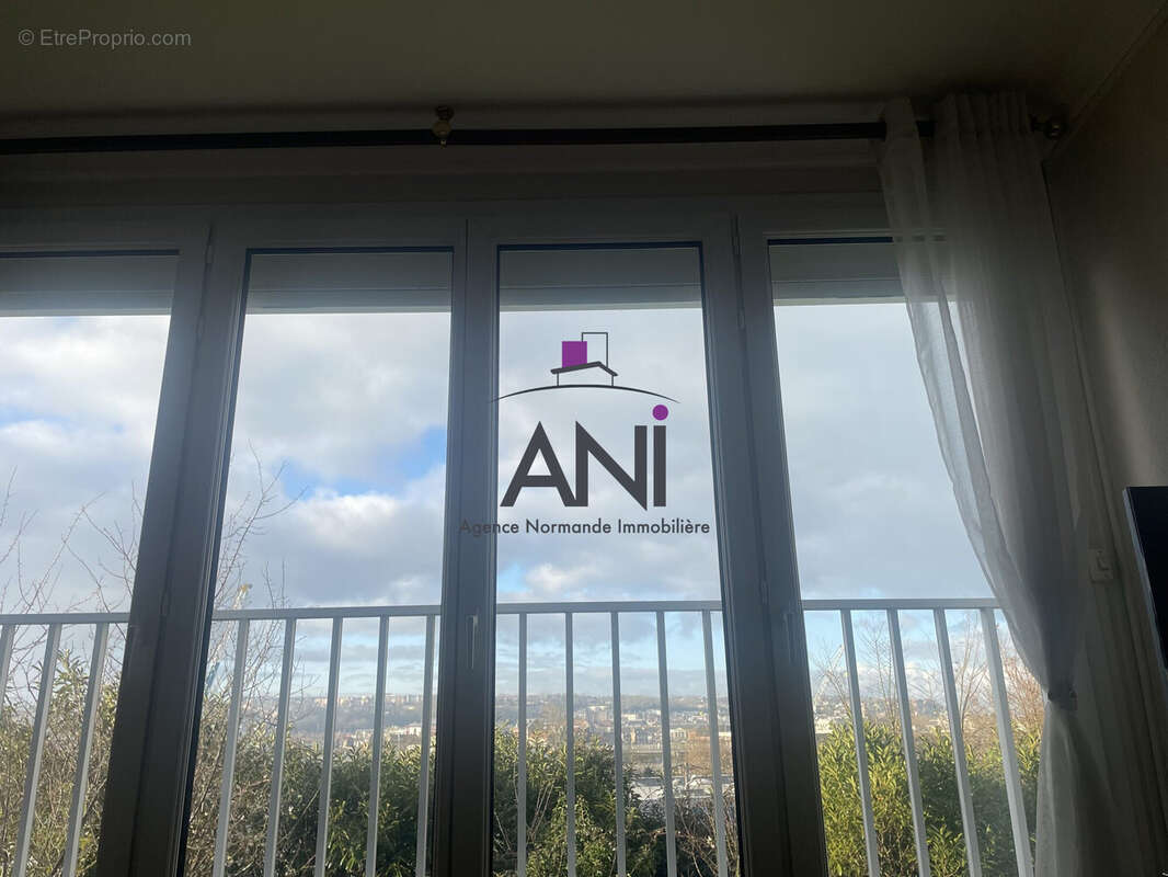 Appartement à GREGES