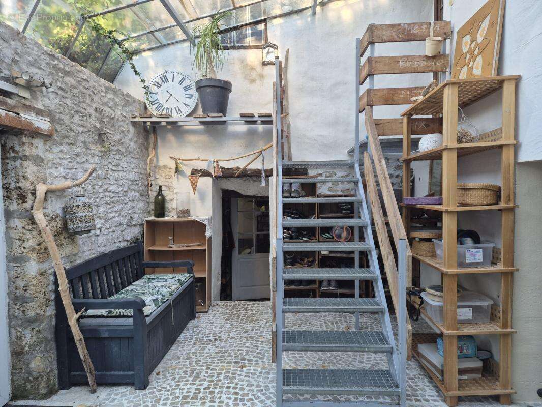 Rare! Un coin de paradis à BRIE , maison en pierre, unique - photo 11