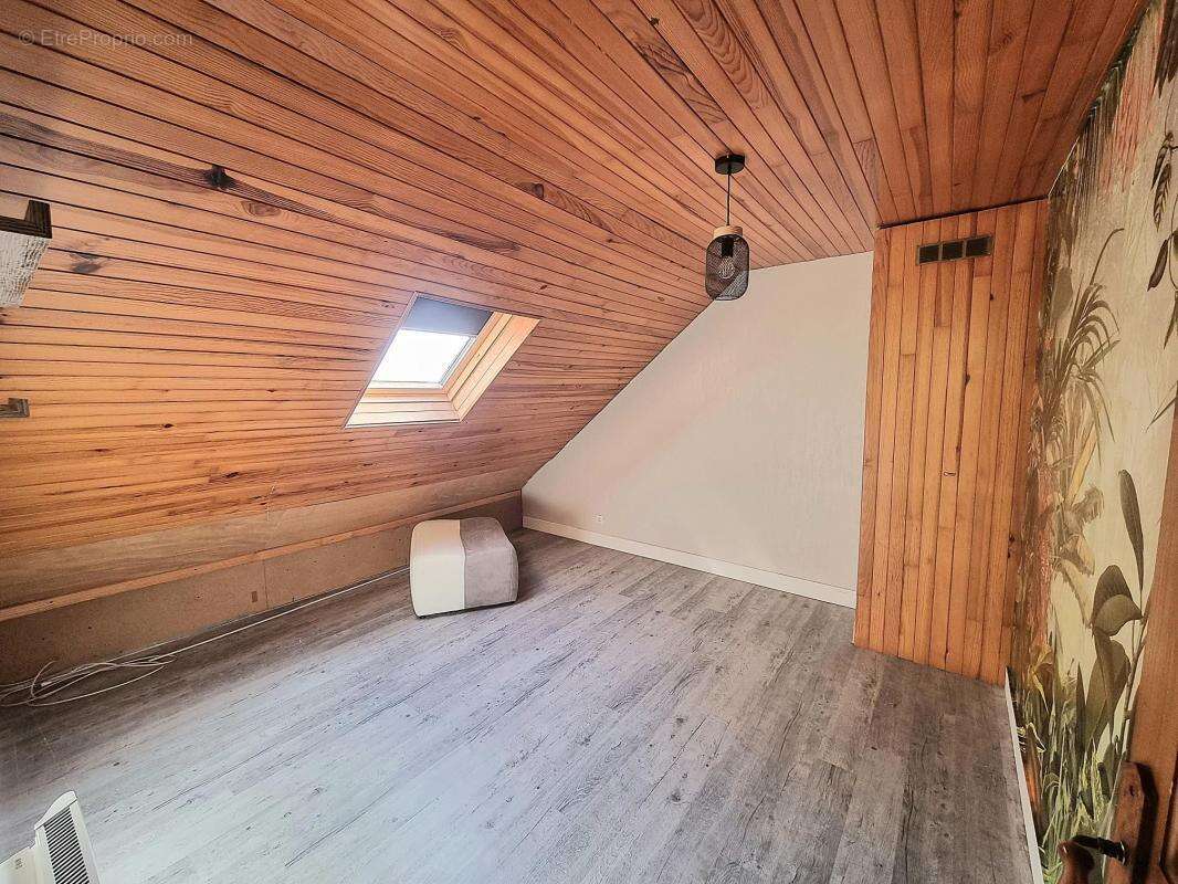 Maison à PONT-DE-BUIS-LES-QUIMERCH