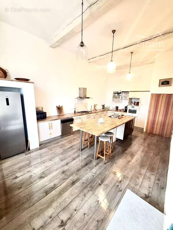 Ancien couvent du XVIIe siècle à Arles — 485 m² sur 5060 m² de terrain - photo 5