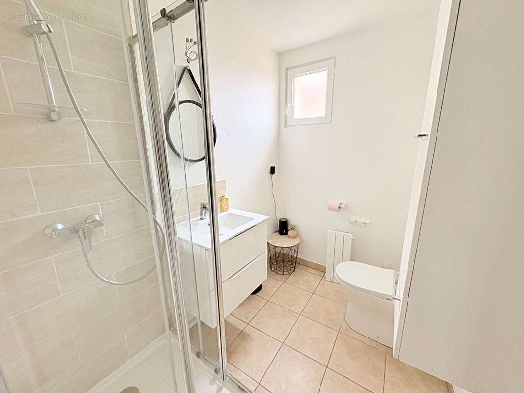 Maison de 90m² + 2 logements - 27340 - photo 12
