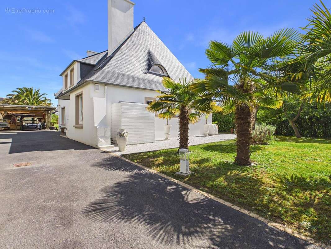 Photo 2 - Maison à LANDIVISIAU