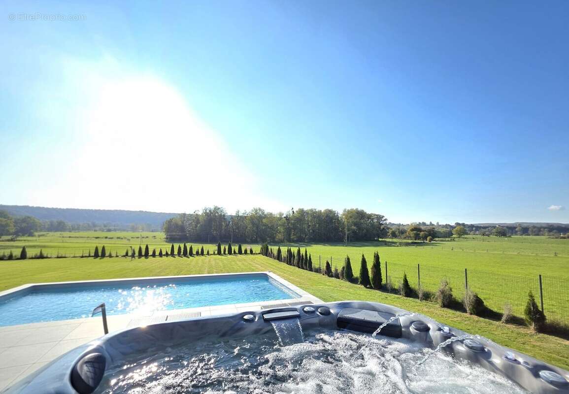 Maison à L&#039;ISLE-SUR-LE-DOUBS