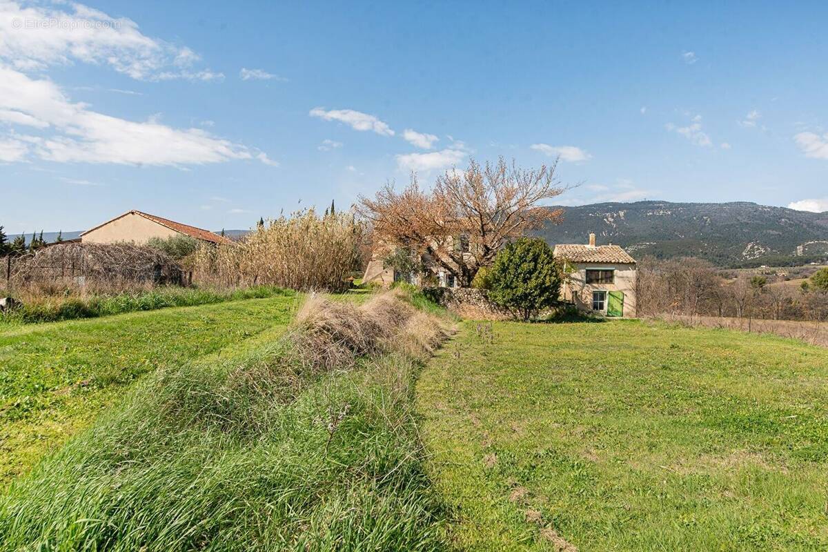 Photo 1 - Maison à CUCURON