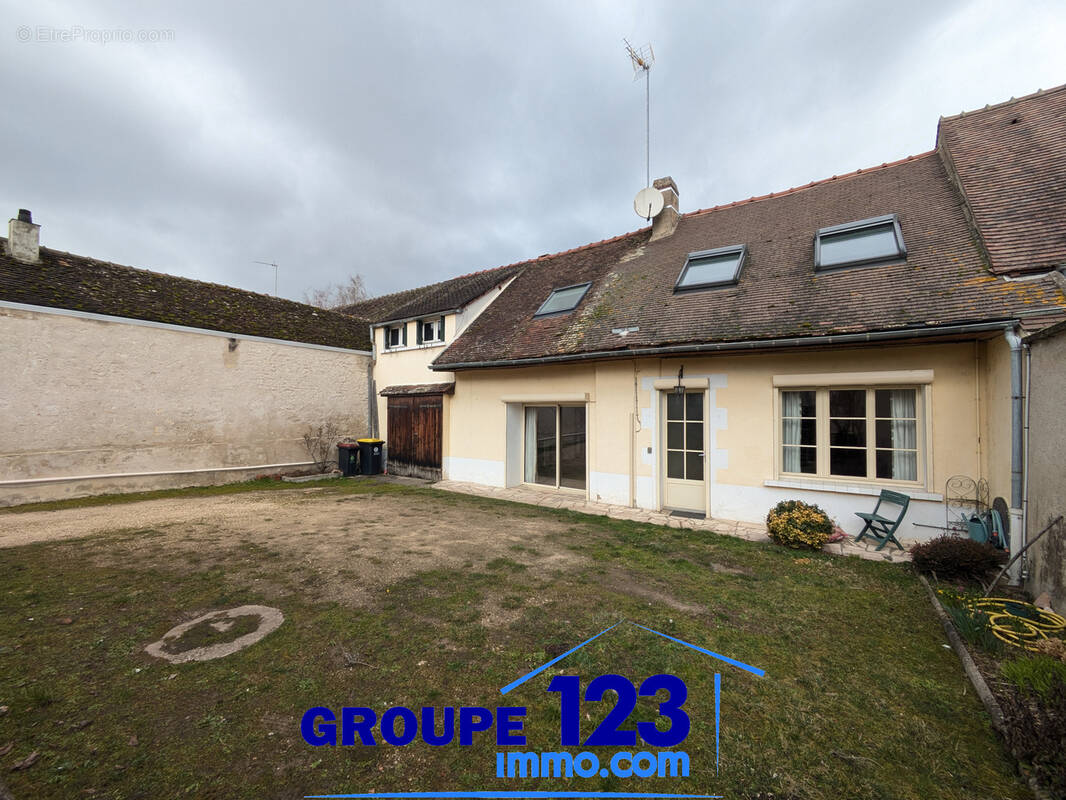 Maison à APPOIGNY