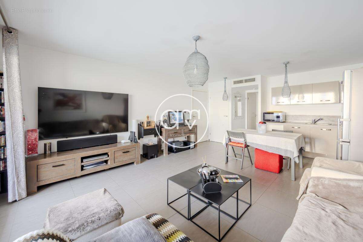 Appartement à HYERES