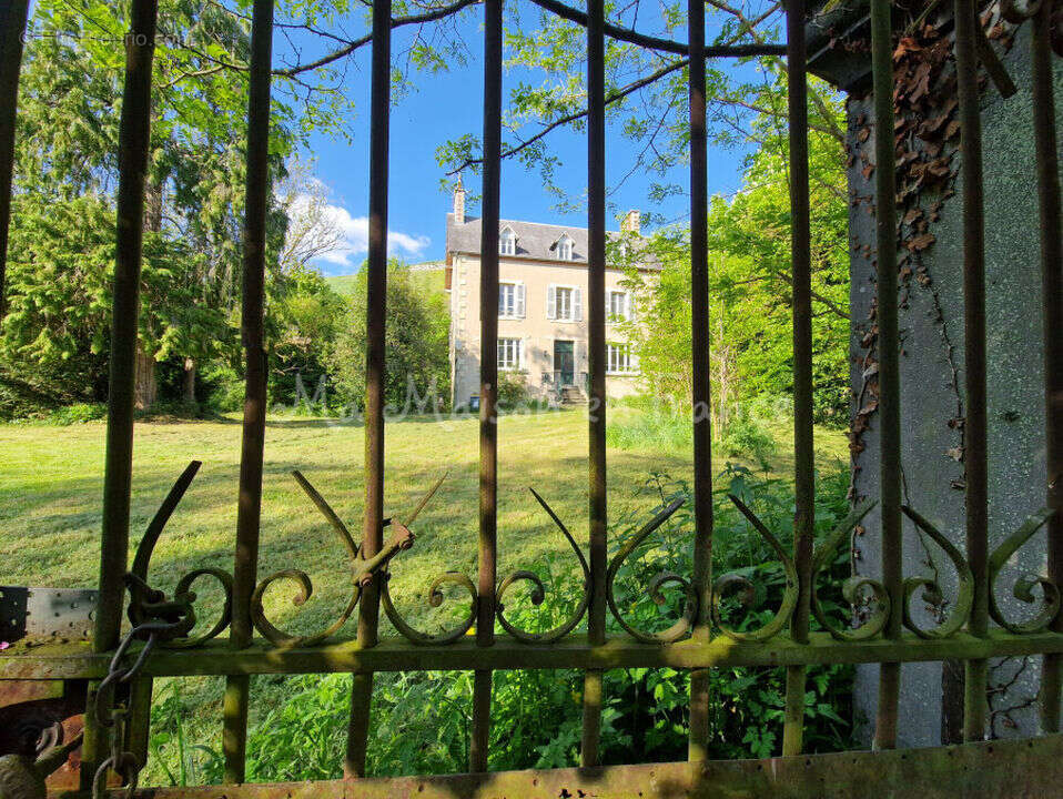 Maison à SAINT-POURCAIN-SUR-SIOULE