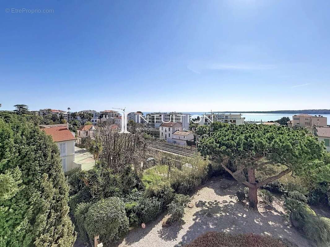 Cannes - Alexandre III : Appartement 2 pièces vue mer - photo 15