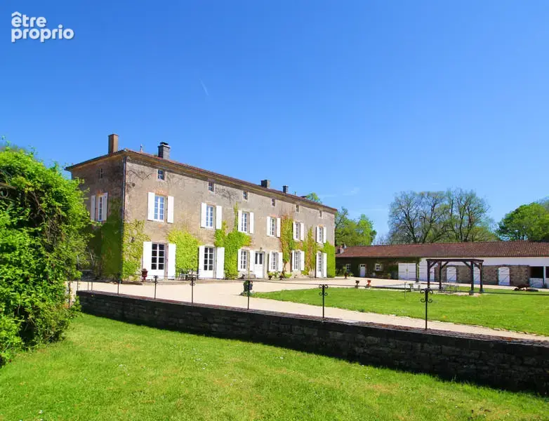 OVERVIEW - Maison à SAINT-FRAIGNE