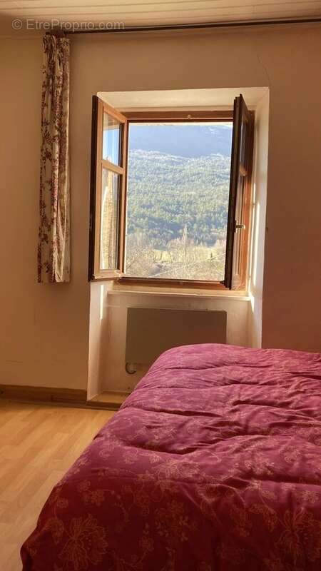 Appartement à BARNAVE