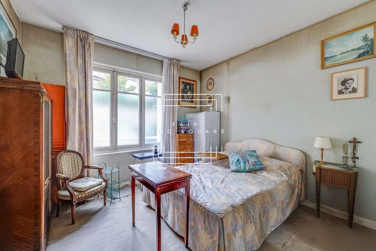 Appartement à NEUILLY-SUR-SEINE