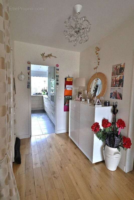 Appartement à VERRIERES-LE-BUISSON