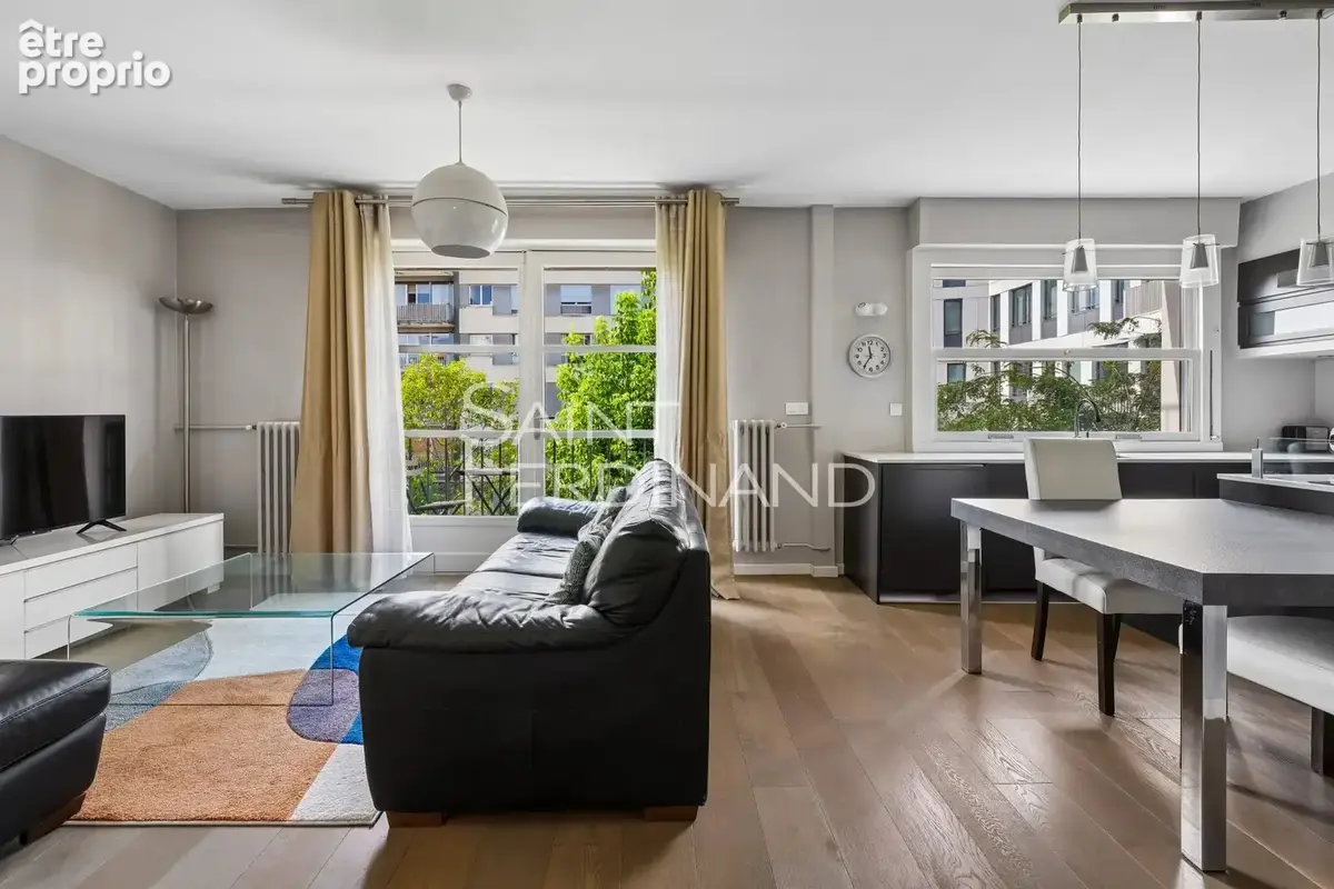 Appartement à NEUILLY-SUR-SEINE