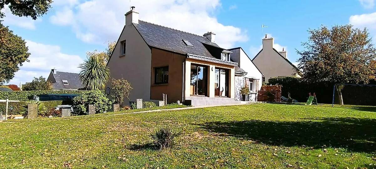 Maison à SAINT-THURIAU