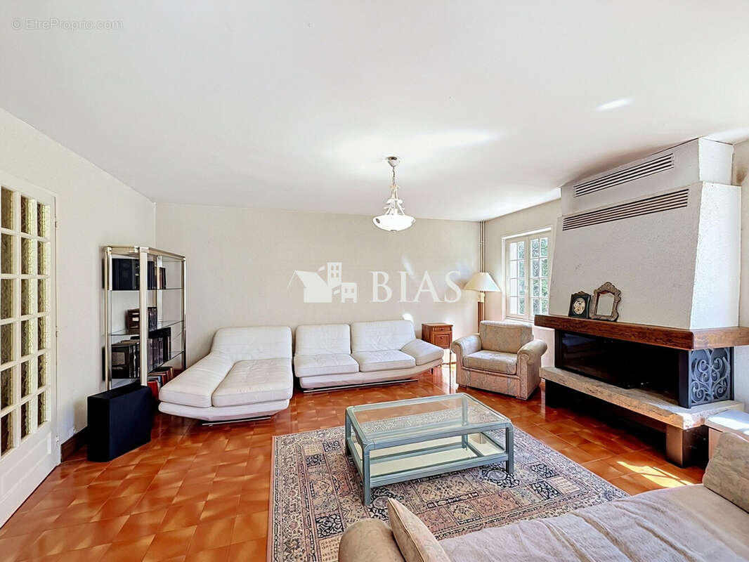 Maison 166 m² à Pont-L'eveque  - photo 2