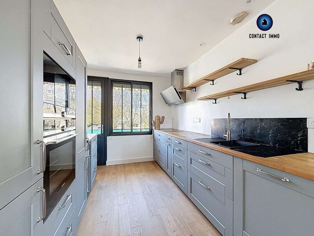 Maison à TERRASSON-LAVILLEDIEU