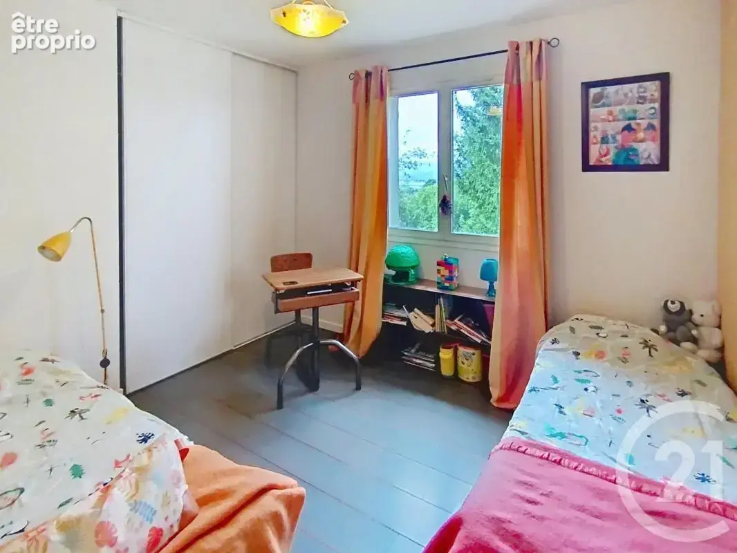 Maison 204 m² à Vienne  - photo 11