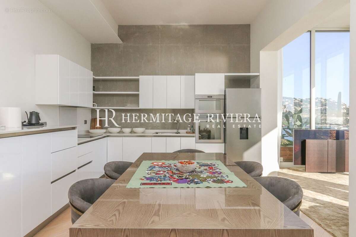 Appartement à ROQUEBRUNE-CAP-MARTIN