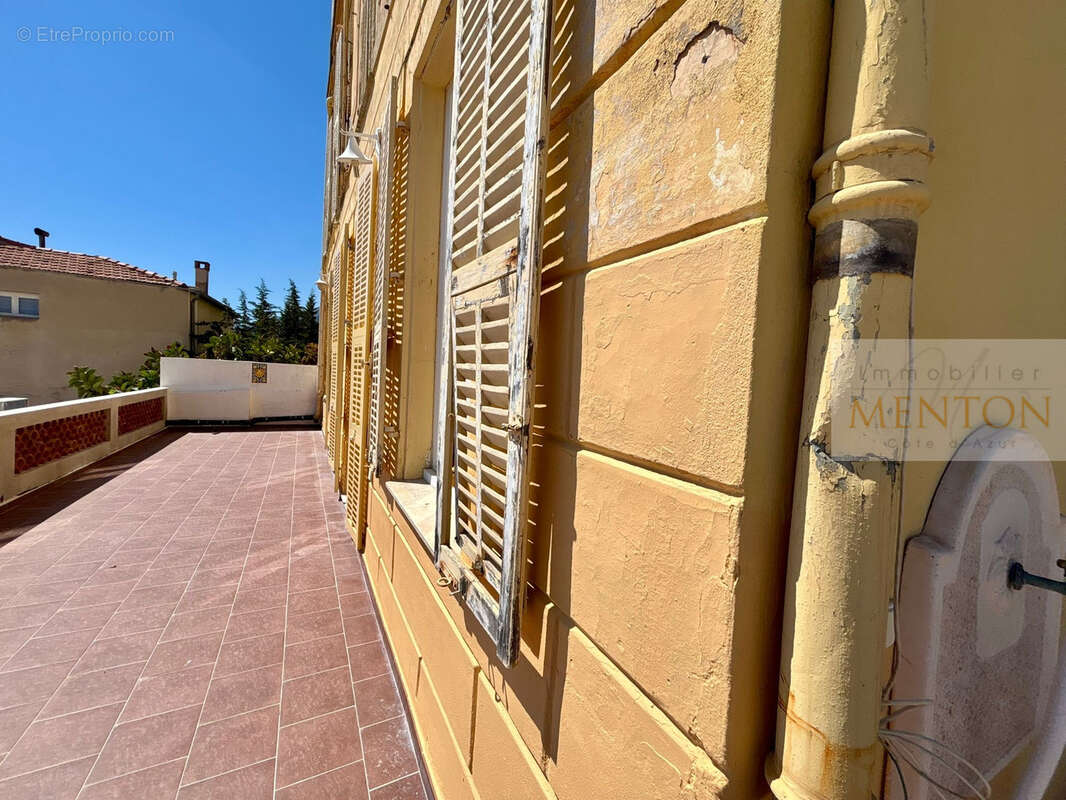 Appartement à MENTON