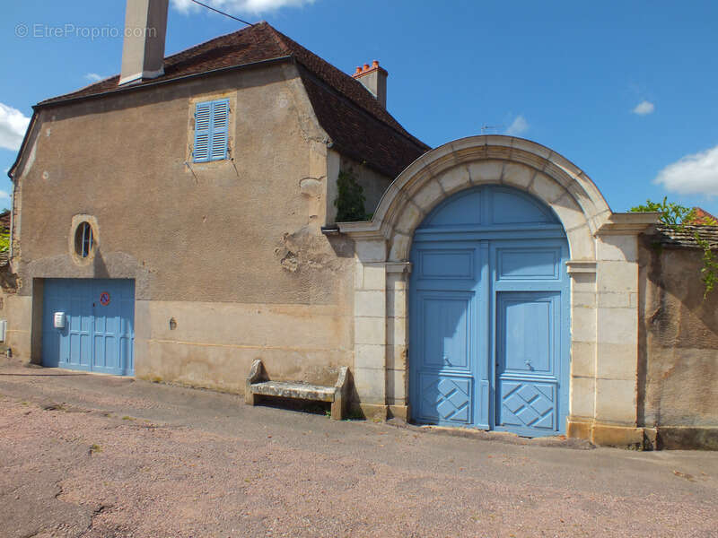 Maison à SEMUR-EN-AUXOIS