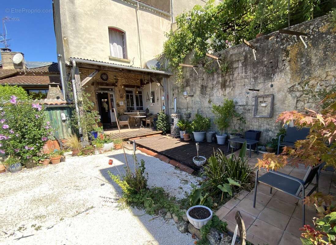 Maison à SALLES-DE-BELVES