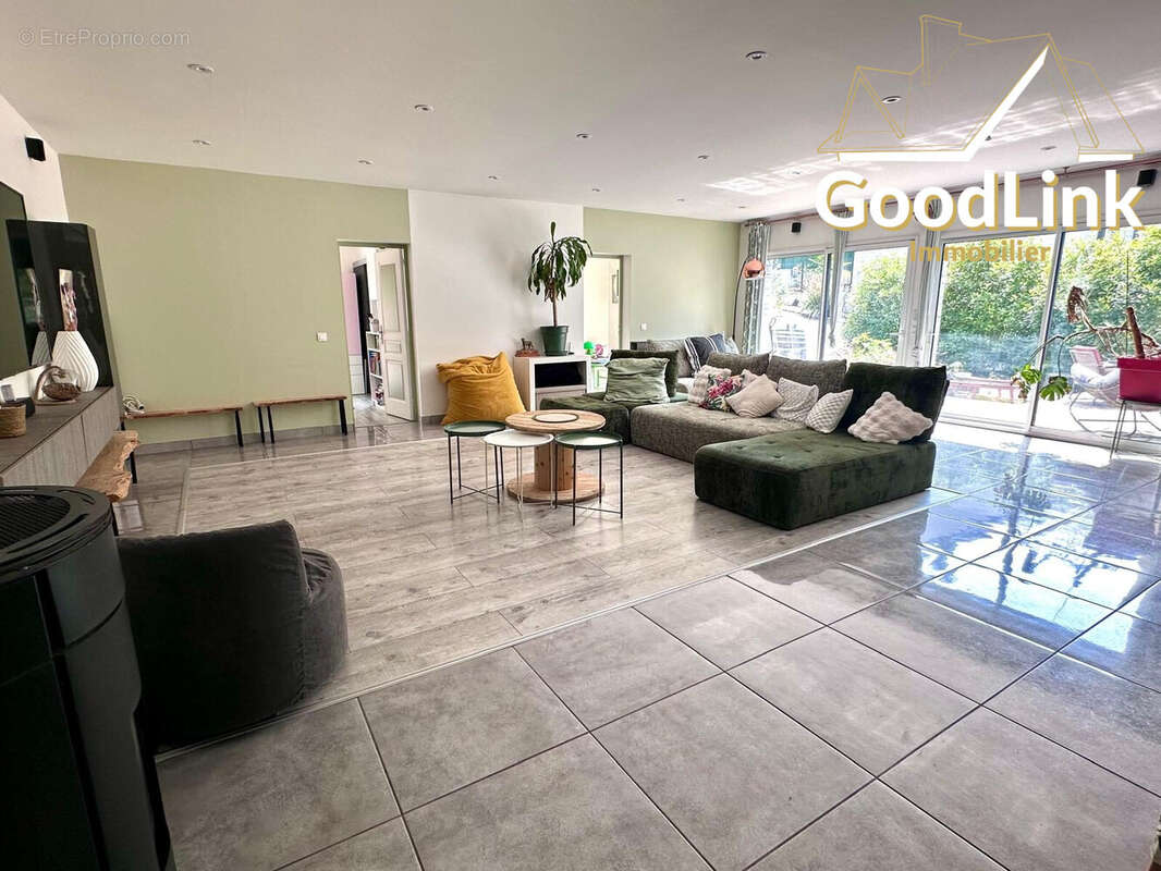 Maison 155 m² à Egly  - photo 7