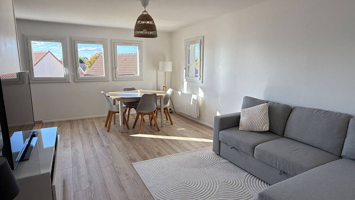 Appartement à LESIGNY