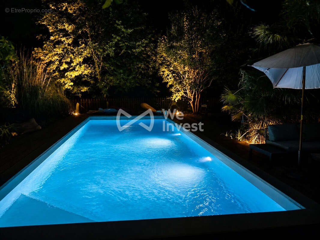 Maison 190 m² à La Lande-De-Fronsac  - photo 2