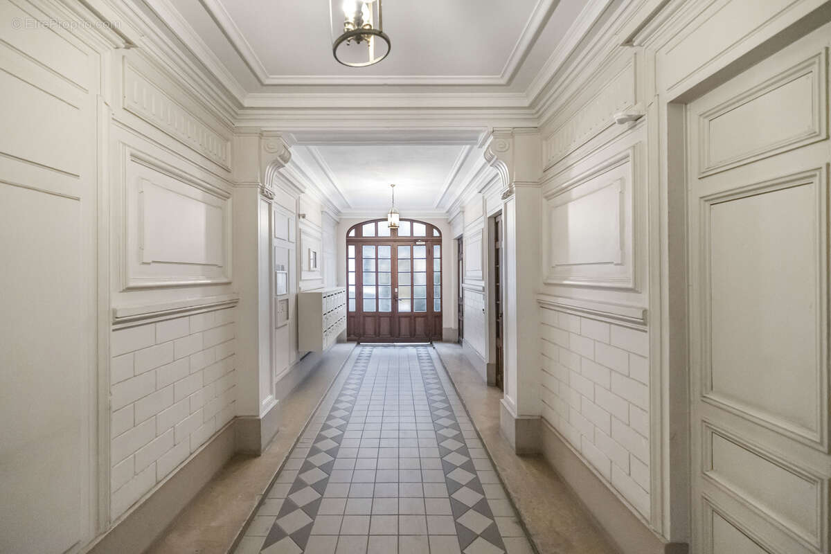 Appartement à PARIS-3E